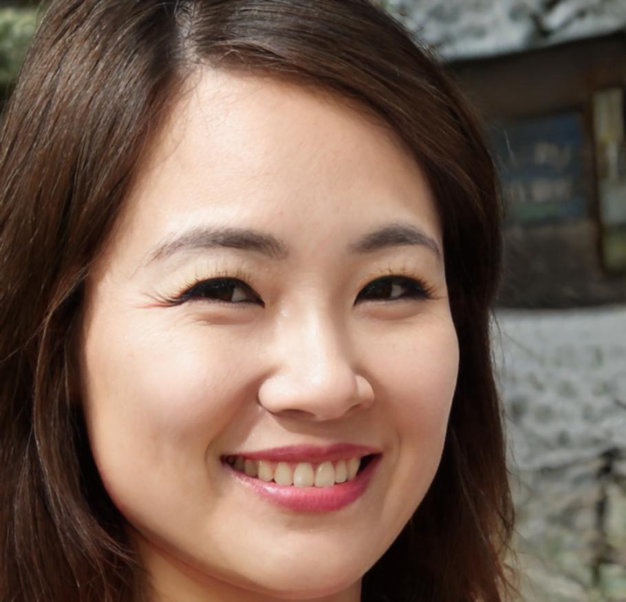 Elara Thornwood, Digital Type Strategist